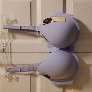NWT 42C Bra